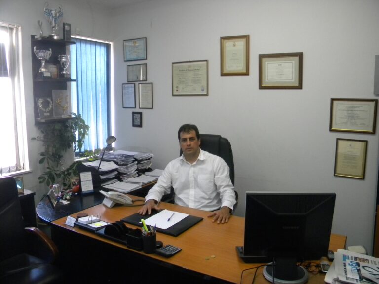 Coba Insurance Agents - Βασίλης Μπόκας: «Υπάρχει σχέδιο απαξίωσης του ασφαλιστικού διαμεσολαβητή» (Ιούλιος Αύγουστος 2011)