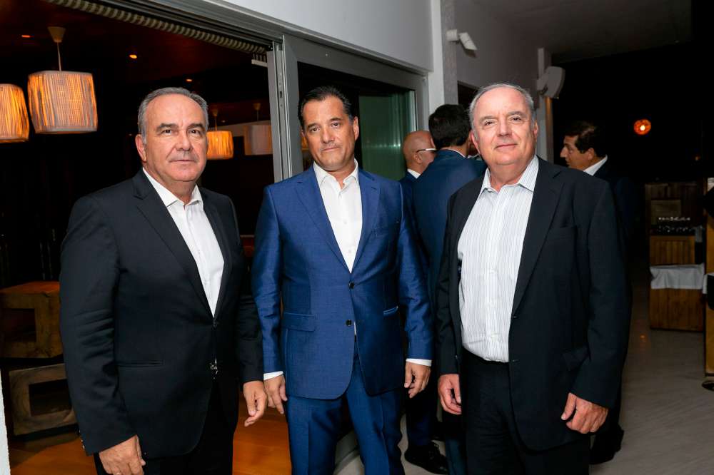 Το Υπουργείο Ανάπτυξης και ο Δήμος Αθηναίων συνάντησαν Ελβετούς επιχειρηματίες