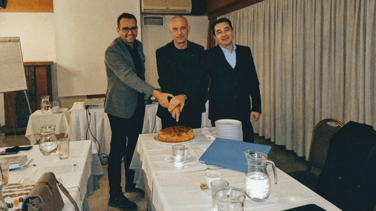 Τα Γραφεία παραγωγής της Εθνικής Ασφαλιστικής του Γ. Αναστασίου έκοψαν την πρωτοχρονιάτικη πίτα τους