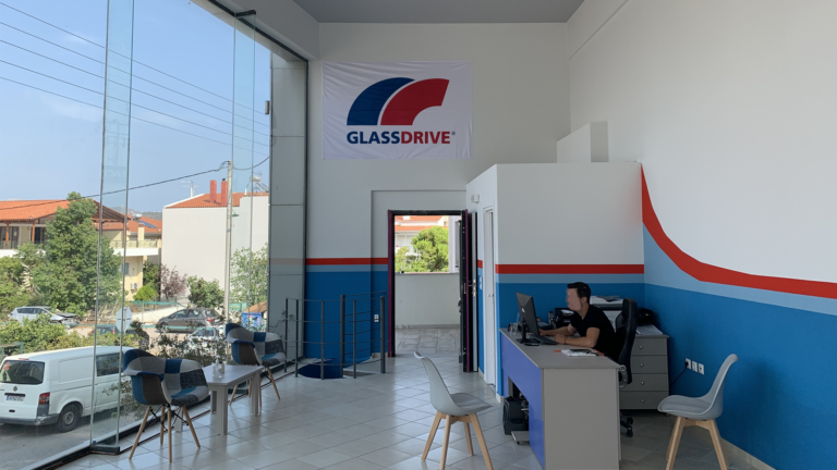 H Glassdrive επεκτείνει το δίκτυό της σε Αττική και Κρήτη