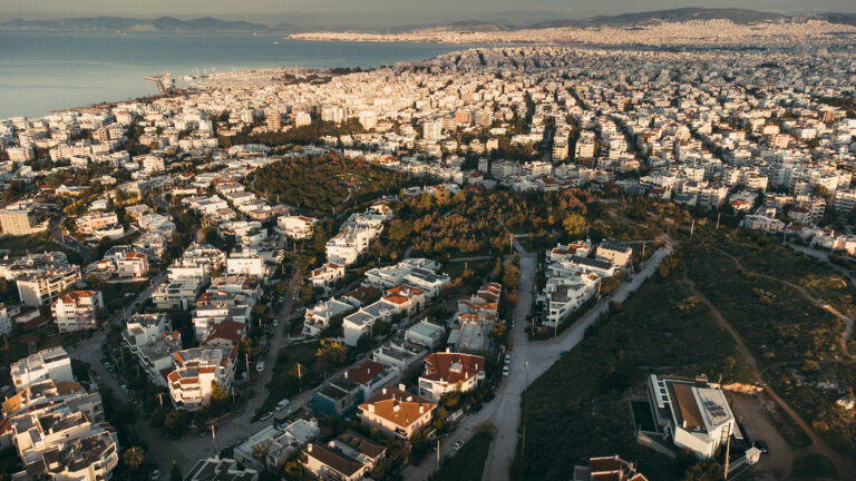 ΟΟΣΑ: Επίκαιρη η πρότασή του για υποχρεωτική ασφάλιση όλων των κτηρίων στην Ελλάδα