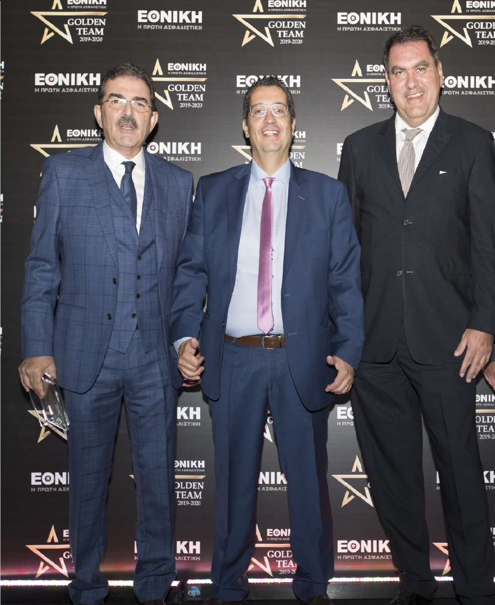 Η Εθνική Ασφαλιστική βράβευσε τη «Χρυσή Ομάδα» της