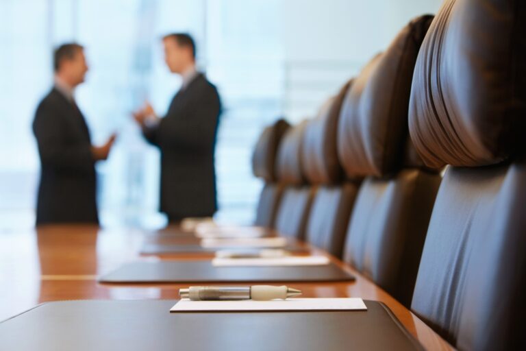 Τα μετέχοντα στην ασφαλιστική σχέση πρόσωπα