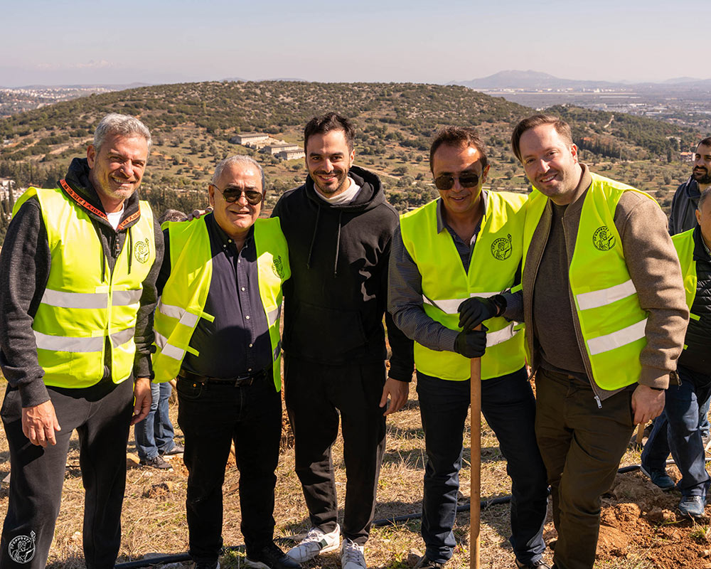 Ε.Ε.Α.: Ξεκίνησε την περιβαλλοντική του δράση με τη δενδροφύτευση στον Υμηττό
