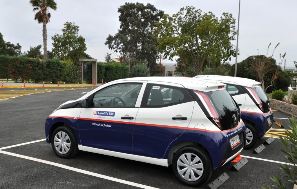 Eurolife ERB: 11 αυτοκίνητα σε 11 ξεχωριστούς συνεργάτες της