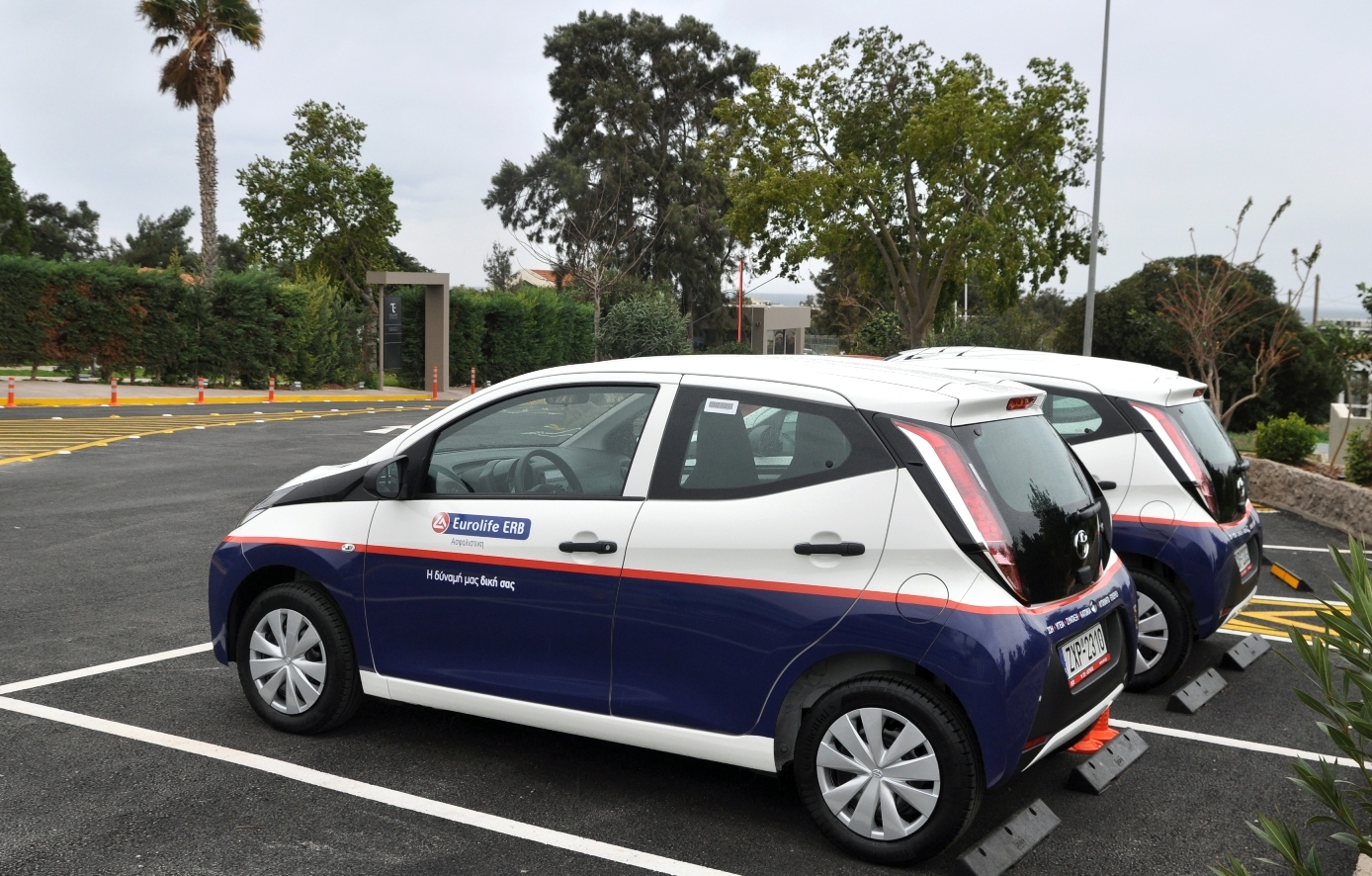 Eurolife ERB: 11 αυτοκίνητα σε 11 ξεχωριστούς συνεργάτες της