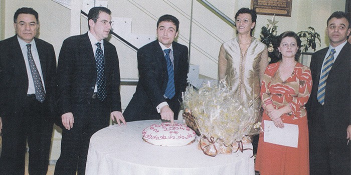 Από το αρχείο της «Α.Α.» - 2004