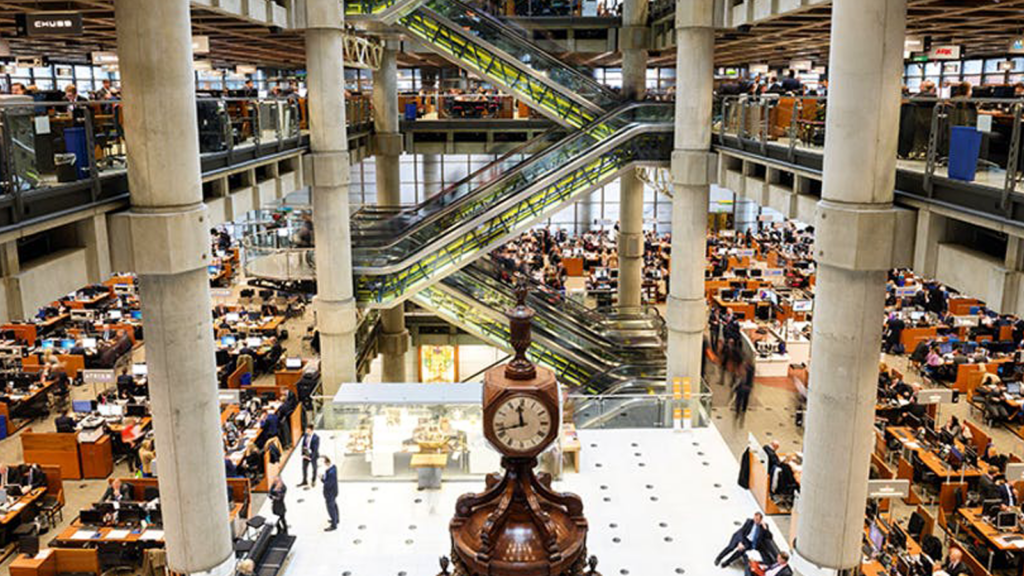 Κλείνει το underwriting room των Lloyd's του Λονδίνου