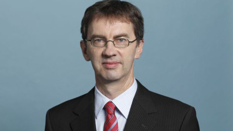 O Maximilian Zimmerer στο Εποπτικό Συμβούλιο της Munich Re
