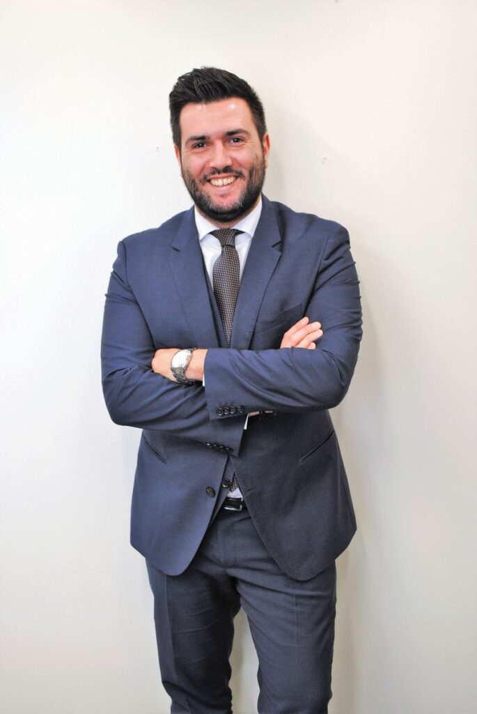 Γιάννης Τσαλπαράς: I am just a millennial