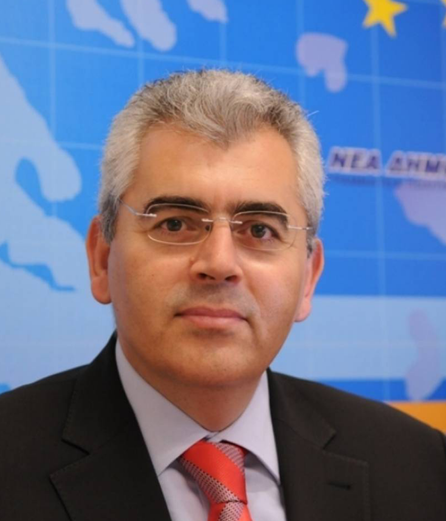 15 βουλευτές και λίγες… αράδες για την ψήφιση ενός καταστροφικού Νόμου!