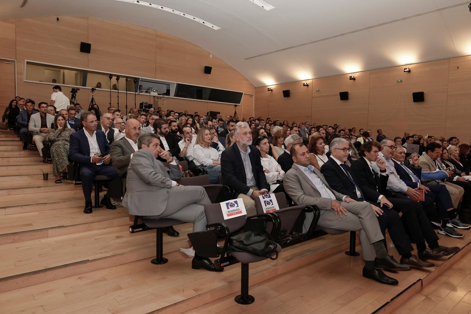 Με ενθουσιασμό ολοκληρώθηκε το φετινό διεθνές συνέδριο ηγεσίας «The new era of Leadership»