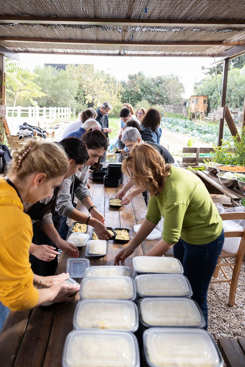 2.000 μερίδες φαγητό ετοιμάστηκαν από τον Σ.Ε.Σ.Α.Ε. σε συνεργασία με την Οργάνωση ΓΗ