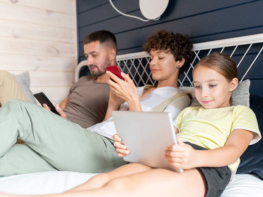 Kaspersky: Πώς η ψηφιακή καθημερινότητα επηρεάζει την οικογενειακή ζωή