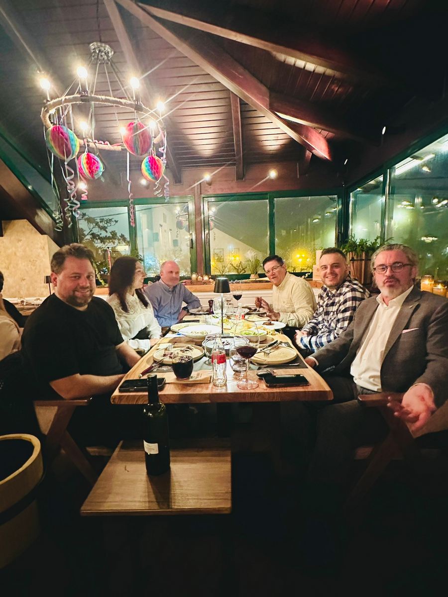 Το πιο γεμάτο MDRT Power Table μέχρι σήμερα Το πιο γεμάτο MDRT Power Table μέχρι σήμερα