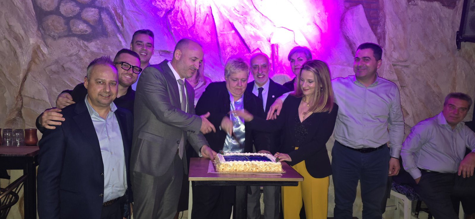 Ο Σύλλογος Επαγγελματιών Ασφαλιστών Ν. Λάρισας έκοψε την πίτα του