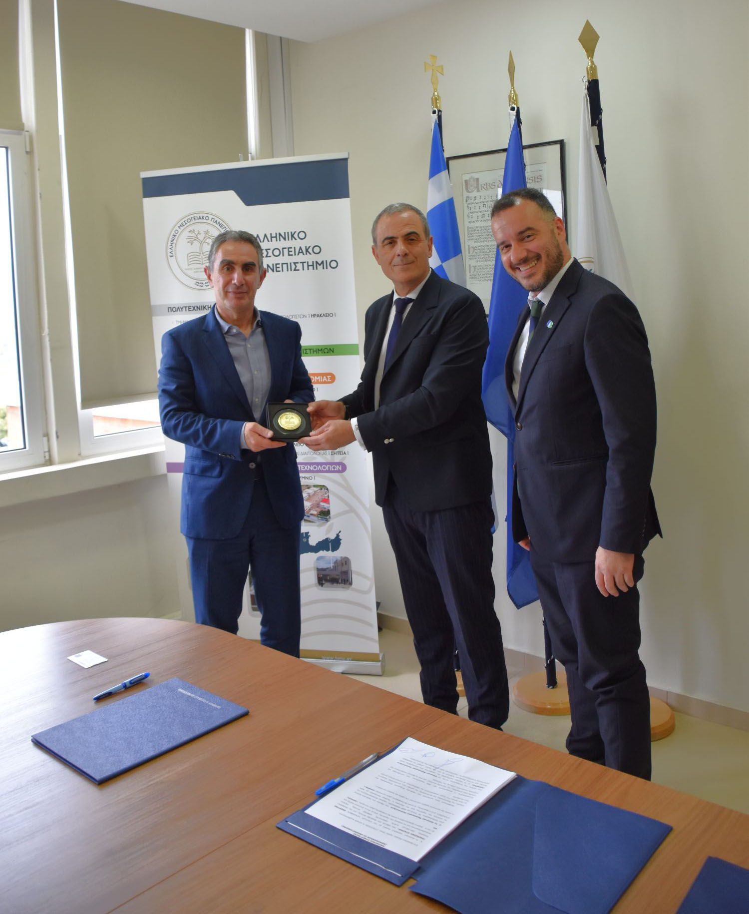 CrediaBank: Στήριξη στον αγροδιατροφικό τομέα της Κρήτης σε συνεργασία με το ΕΛΜΕΠΑ CrediaBank: Στήριξη στον αγροδιατροφικό τομέα της Κρήτης σε συνεργασία με το ΕΛΜΕΠΑ