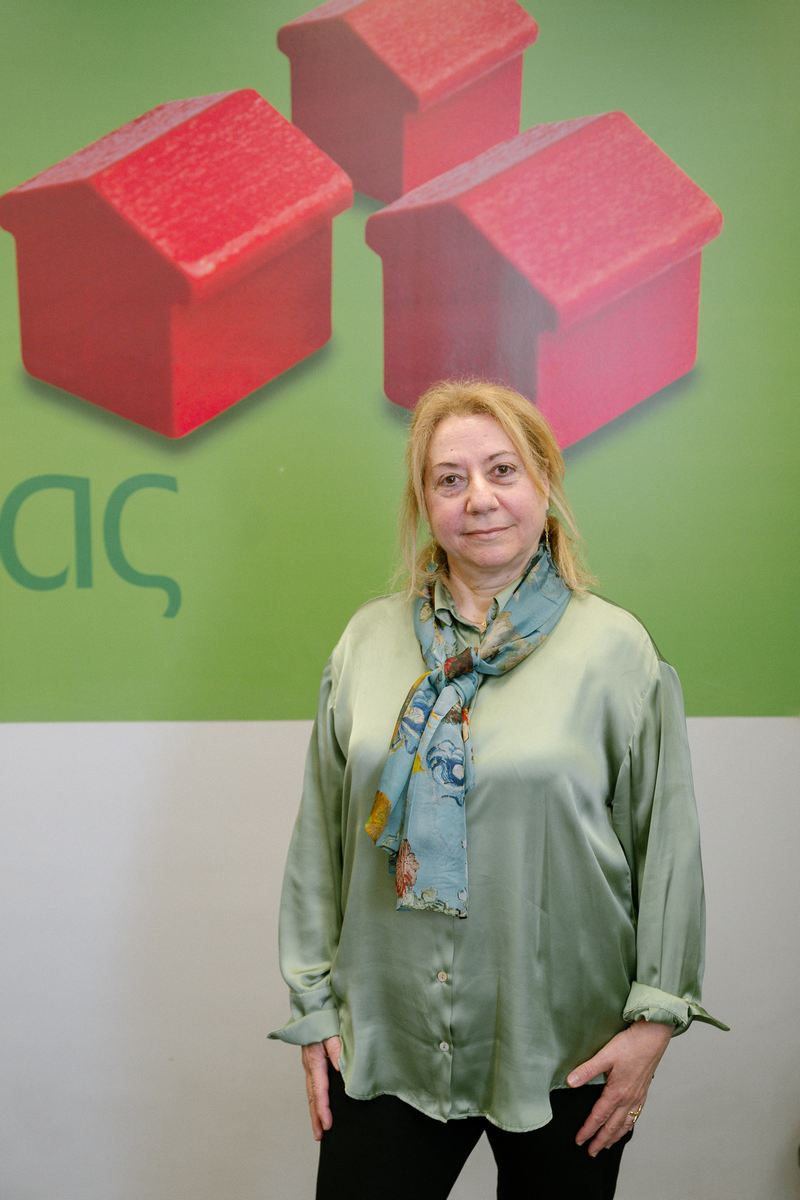 Η Επιθεώρηση Χρυσολόγου ευχαριστεί την Καρύδη Λένα για την υπερ-εικοσαετή προσφορά της