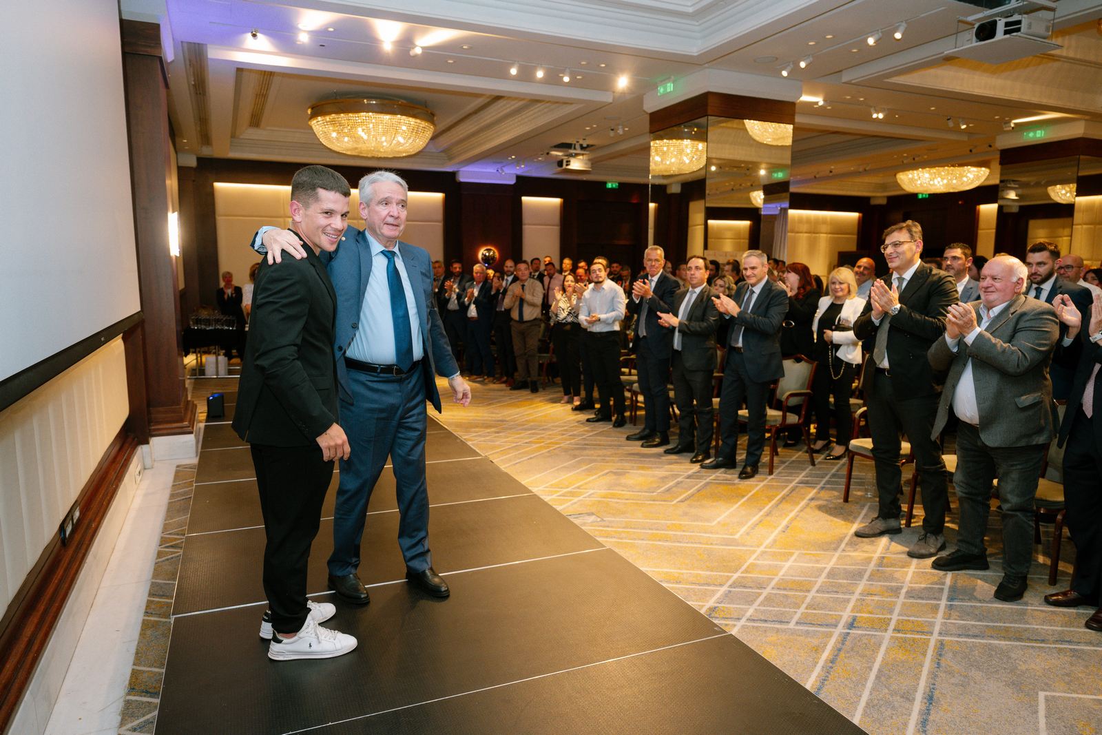 Επιθεώρηση Χρήστου Χρυσολόγου: Σε μόνιμη δυναμική Τροχιά Επιτυχίας!