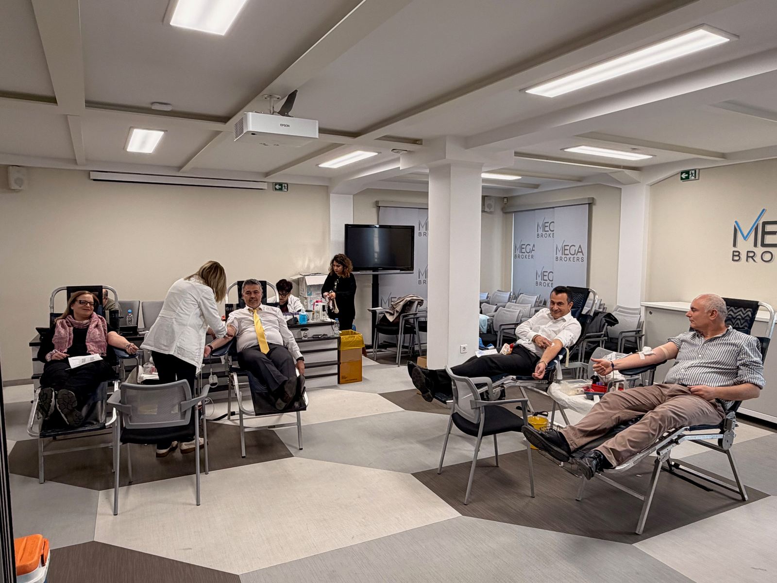 Εθελοντική Αιμοδοσία της Mega Brokers: Μια πράξη προσφοράς και ζωής Εθελοντική Αιμοδοσία της Mega Brokers: Μια πράξη προσφοράς και ζωής