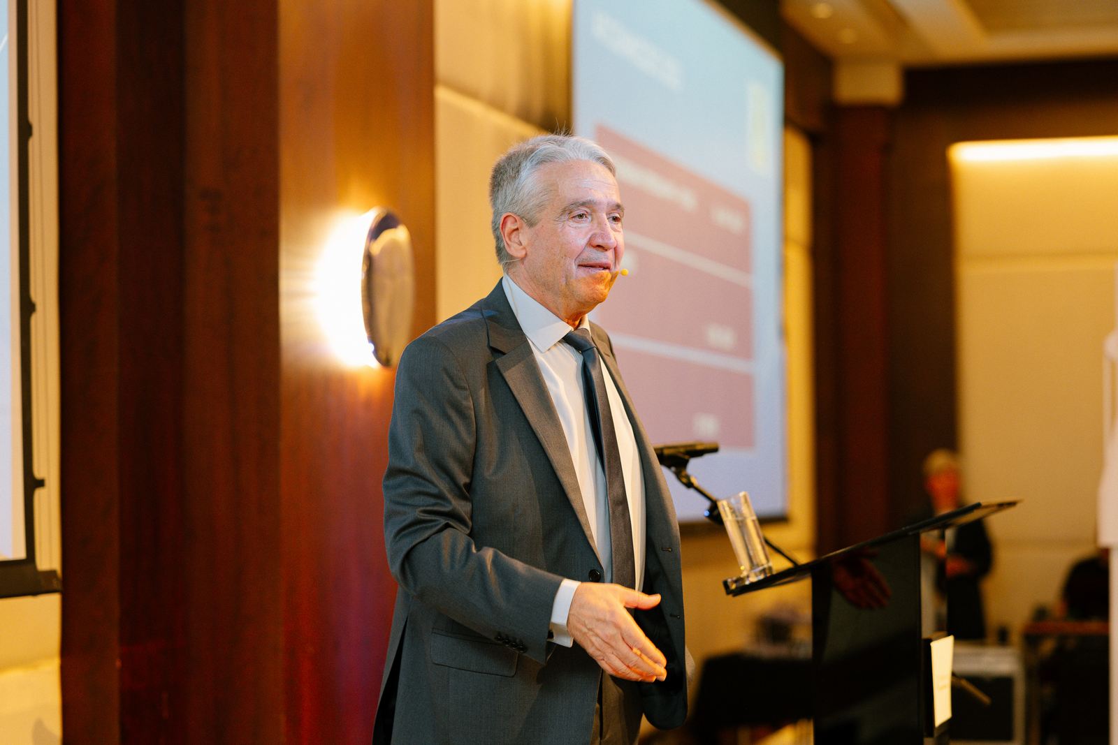 Επιθεώρηση Χρήστου Χρυσολόγου: Σε μόνιμη δυναμική Τροχιά Επιτυχίας!