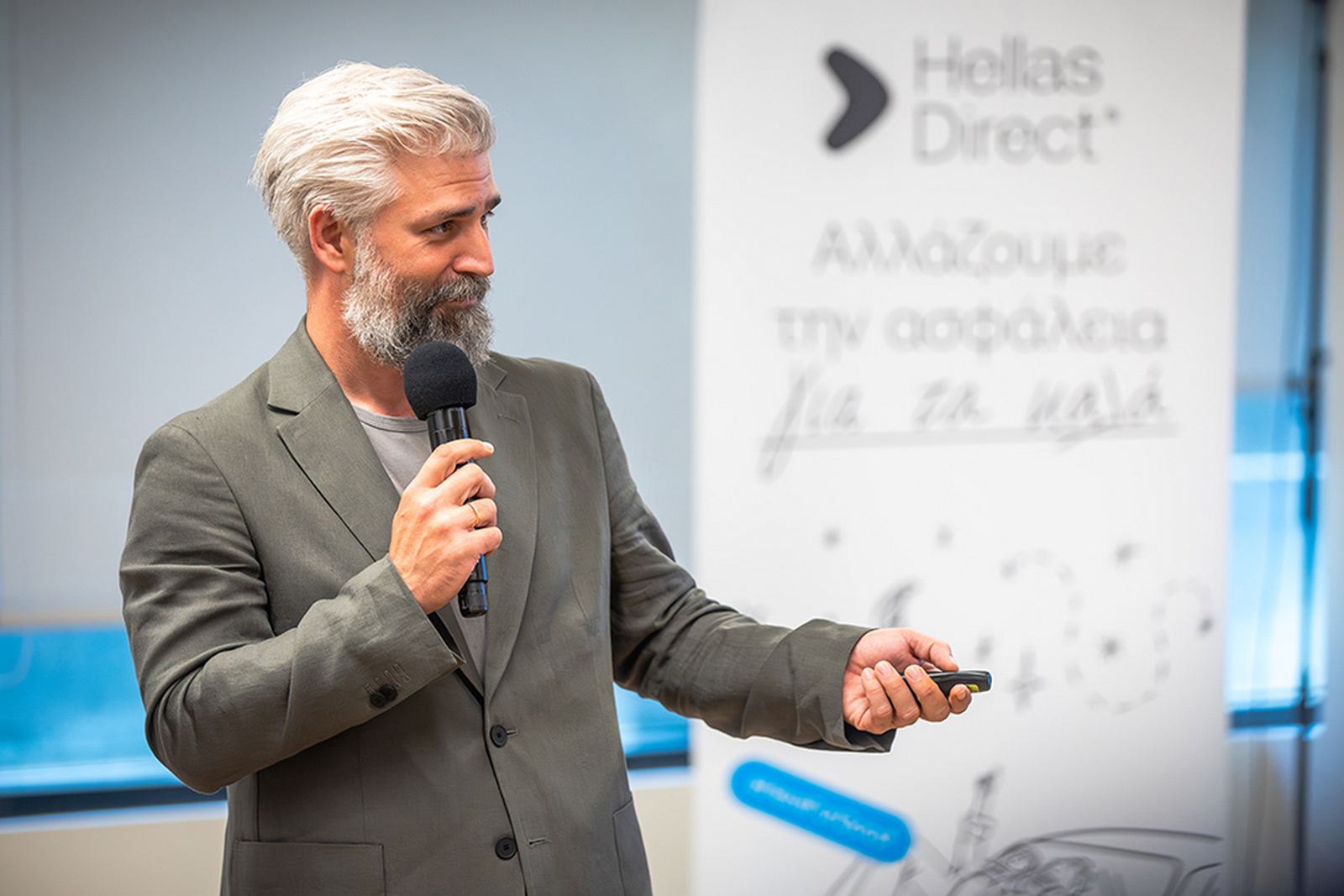 Το «ευχαριστώ» της Hellas Direct στους συνεργάτες της: Με burgers, κοκτέιλ και live μουσική