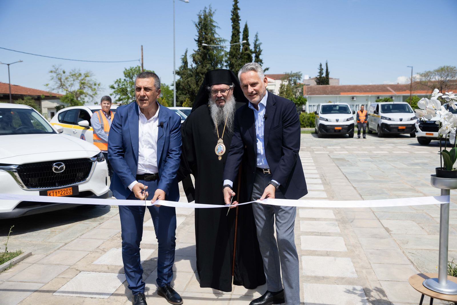 Εθνική Ασφαλιστική: Δωρεά 12 οχημάτων στην Περιφέρεια Θεσσαλίας