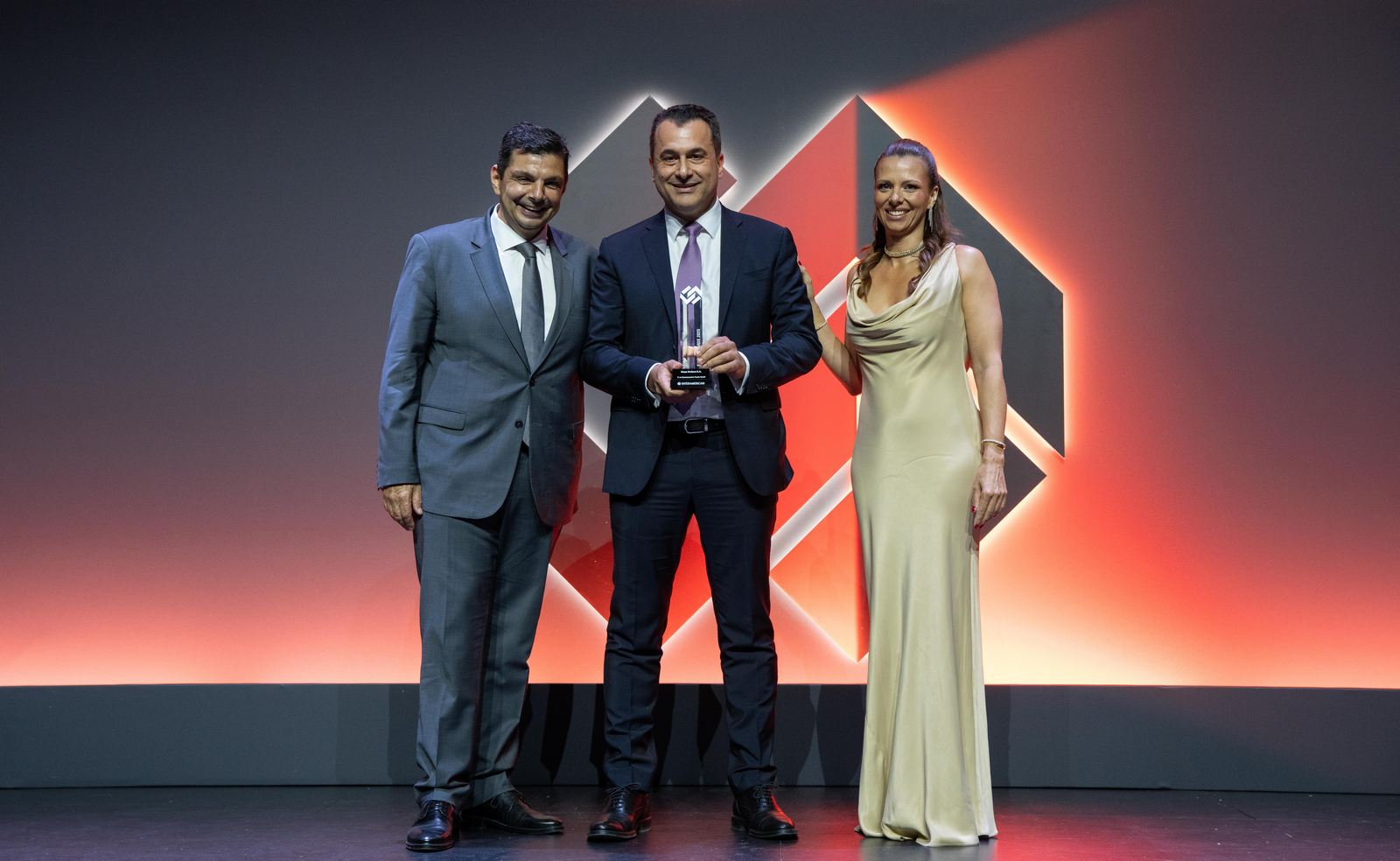 MEGA Brokers: Τρεις διακρίσεις στα Sales Awards της Interamerican MEGA Brokers: Τρεις διακρίσεις στα Sales Awards της Interamerican