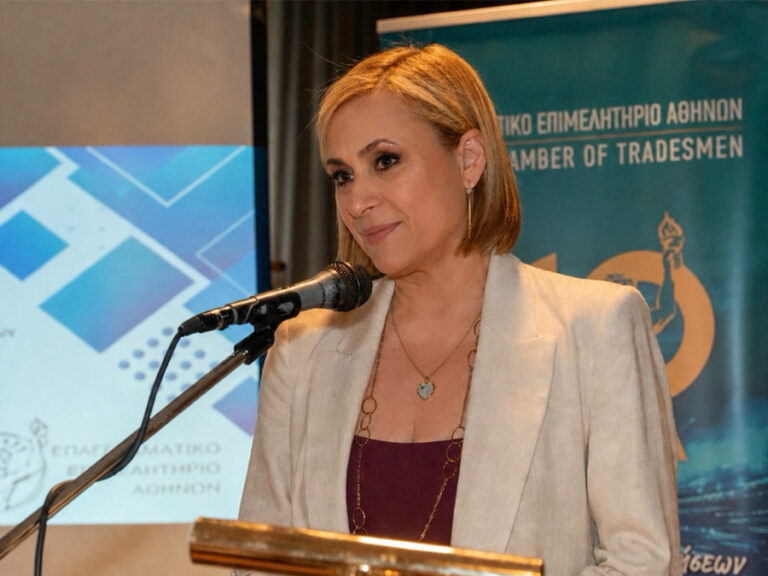 Χρ.Φυτέα: Ο ασφαλιστικός πράκτορας δεν είναι μόνος