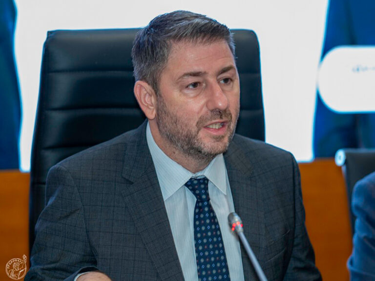 Ν. Ανδρουλάκης στο ΕΕΑ: 7 παρεμβάσεις για την αναγέννηση της μικρομεσαίας επιχείρησης
